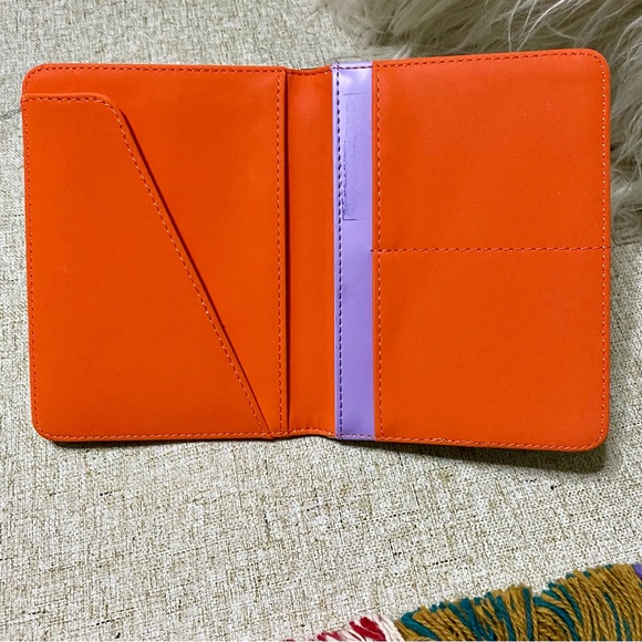 ✏️📝 Pencil & Paper Co Anthropologie  Passport Holder📝✏️#PENCIL - Picture 6 of 11